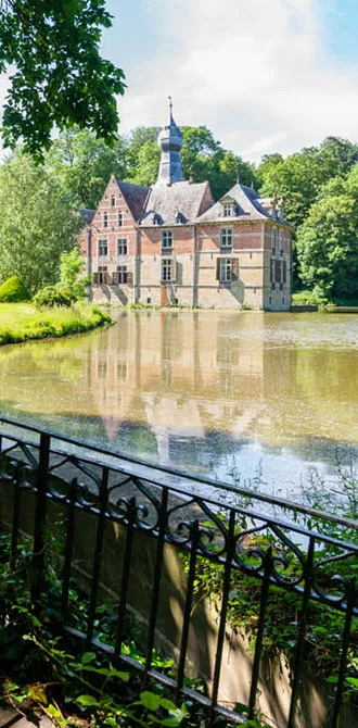 Vue extérieure du château de Rivieren