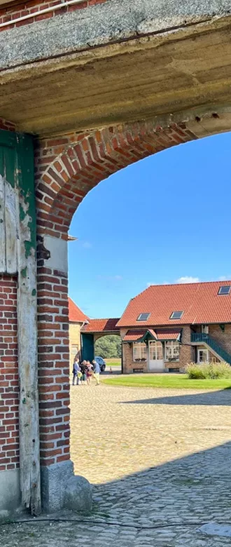 Entrée de la ferme du Woo